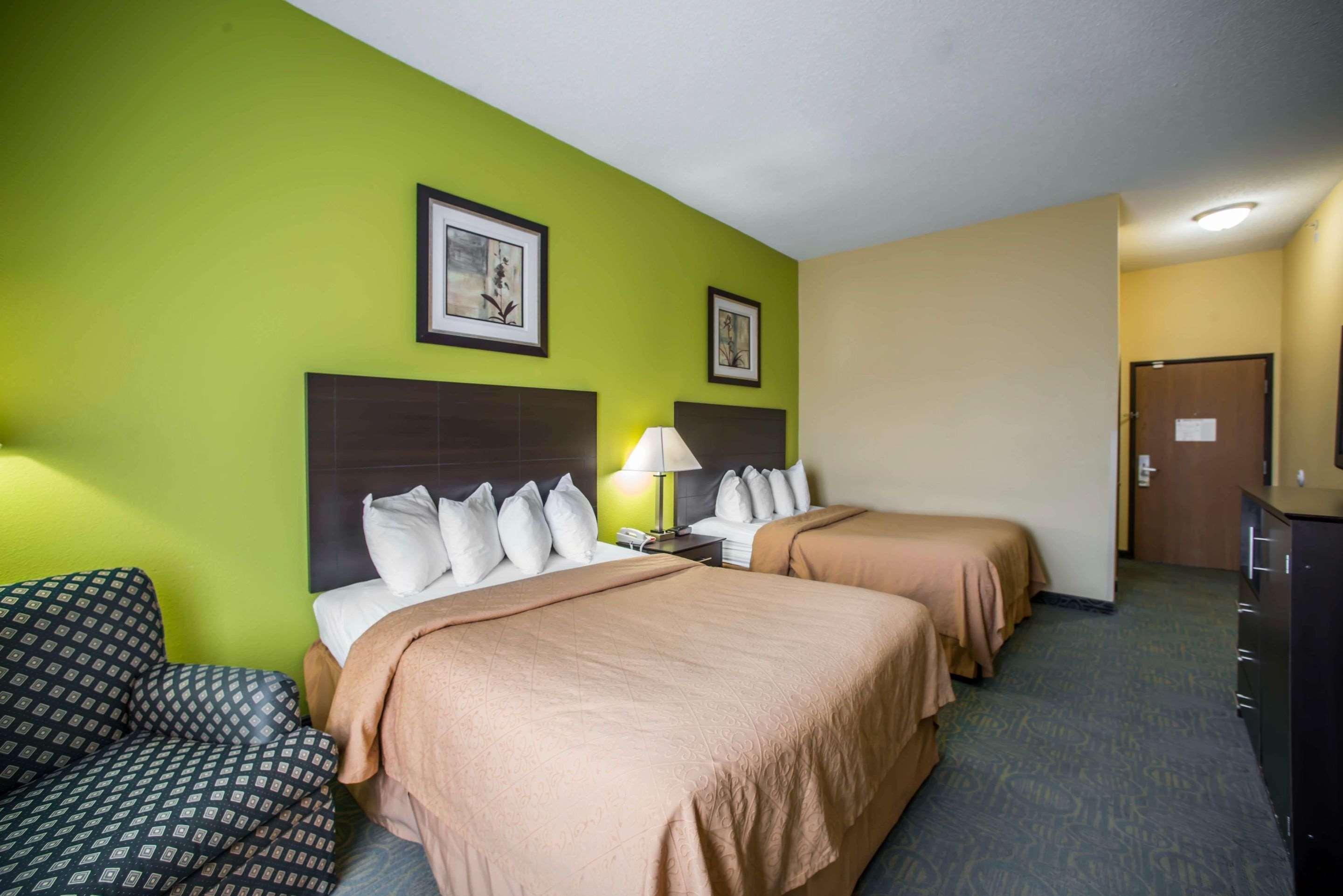 Quality Inn Litchfield Route 66 Bagian luar foto