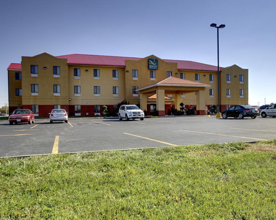 Quality Inn Litchfield Route 66 Bagian luar foto