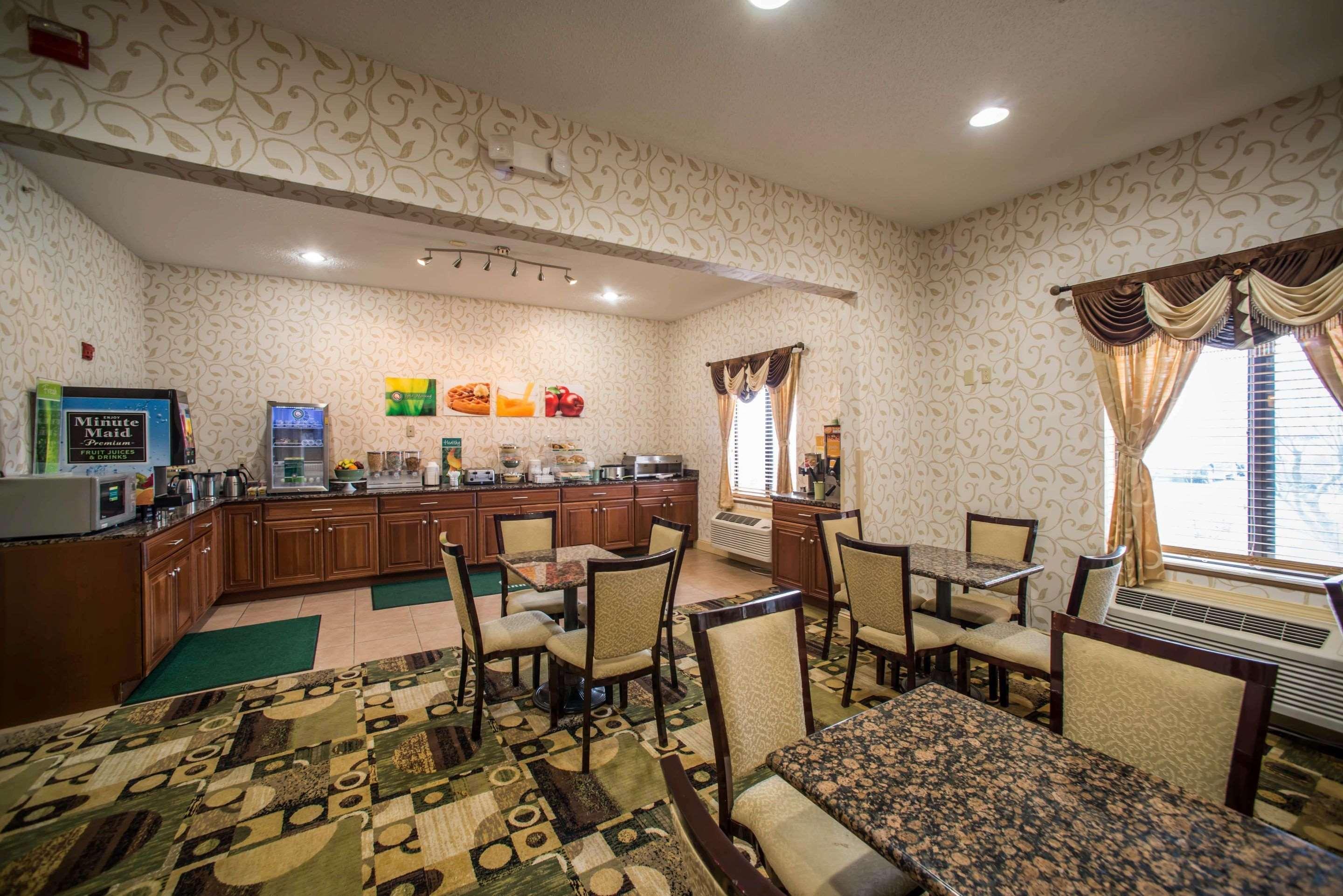 Quality Inn Litchfield Route 66 Bagian luar foto