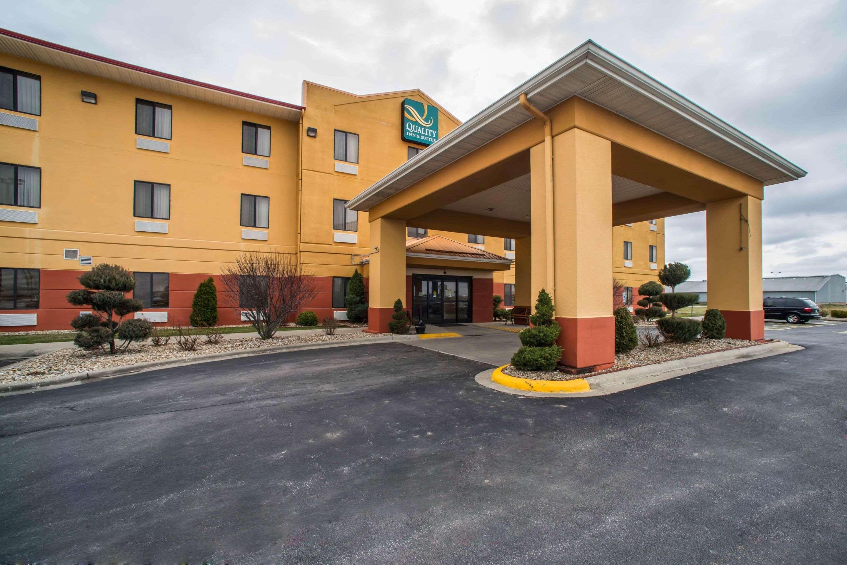Quality Inn Litchfield Route 66 Bagian luar foto